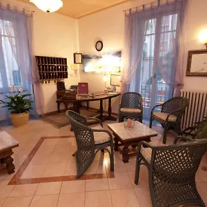 Experia Hotel