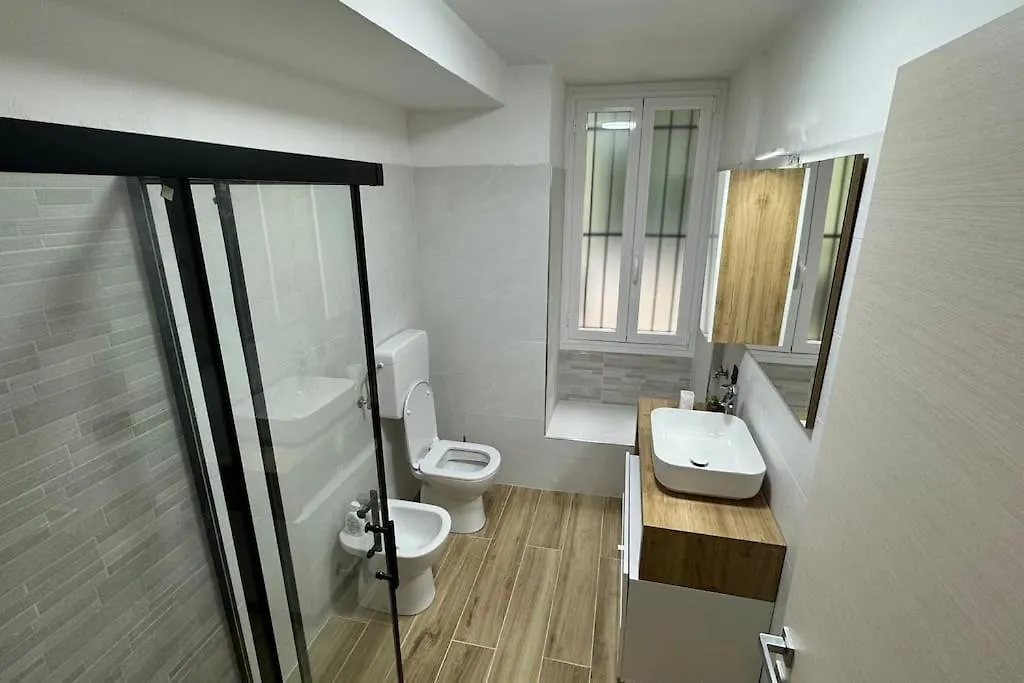 Seahouse Quadrilocale Fronte Mare Apartment Alassio