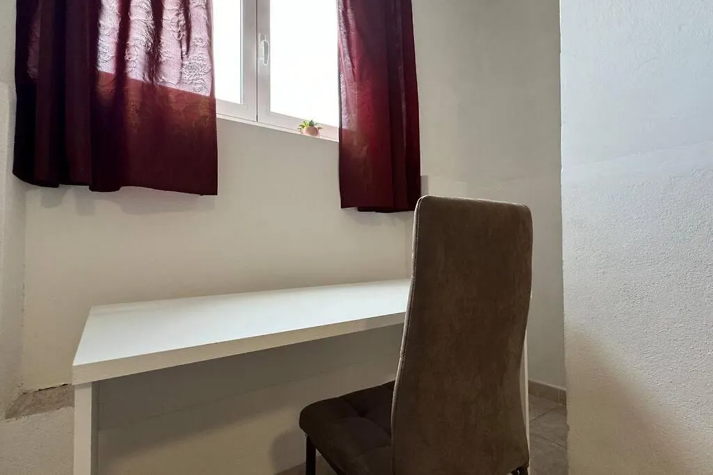 Seahouse Quadrilocale Fronte Mare Apartment Alassio 0*,  Italy